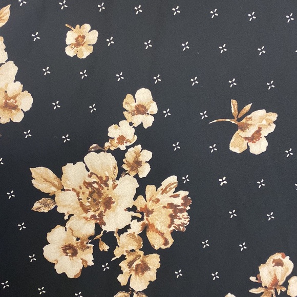 Black floral, open back shift dress - Picture 4 of 4